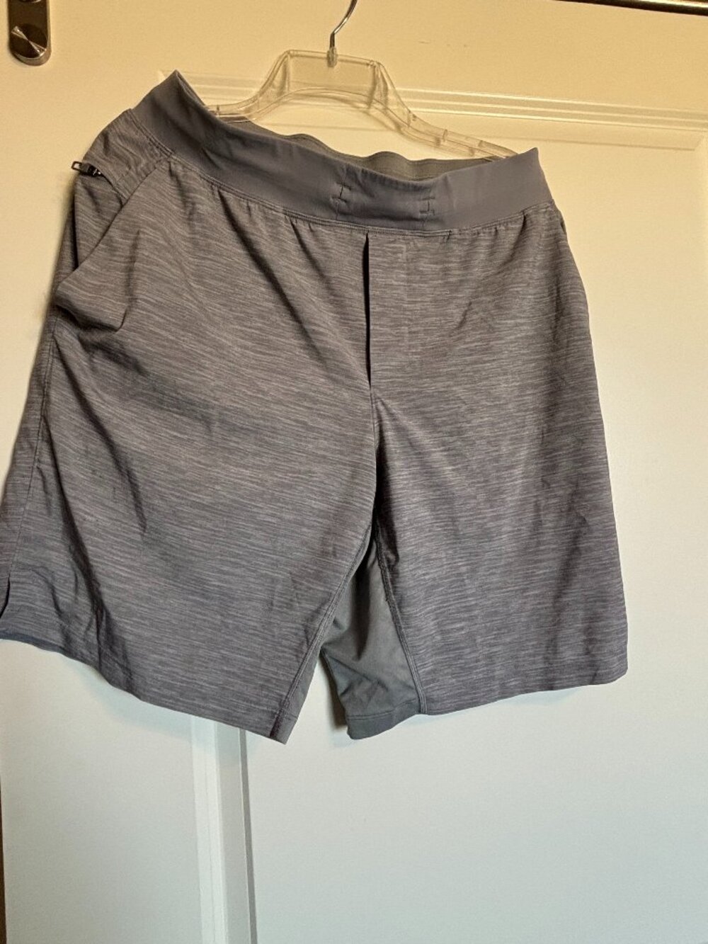 Lululemon Men’s T.H.E. Short 9" Linerless Gray Heather Size L